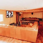 Hideout Manor - Jekyll & Hideout * York