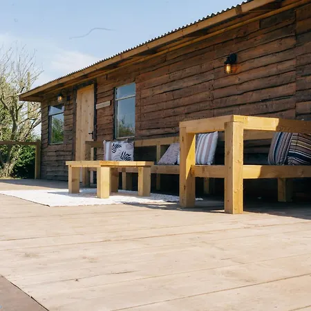 Hideout Manor - Jekyll & Hideout Holiday home *