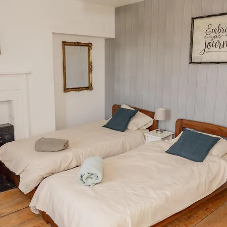 Holiday home Hideout Manor - Jekyll & Hideout York