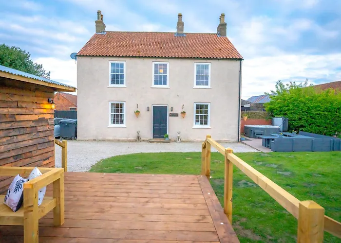 Hideout Manor - Jekyll & Hideout York