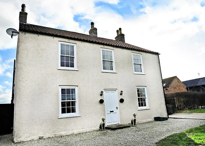 Hideout Manor - Jekyll & Hideout