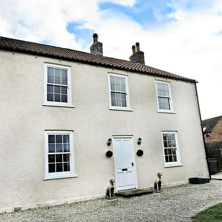 Hideout Manor - Jekyll & Hideout