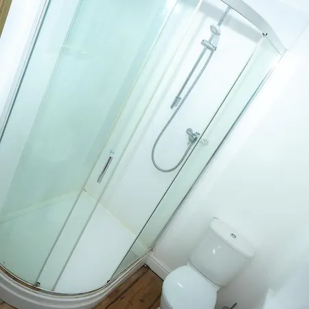 Hideout Manor - Jekyll & Hideout Ferienhaus *